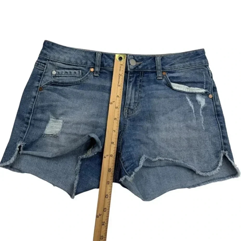 Level 99 Chlesea Cut Off Shorts in Hamptons - Picture 7 of 11